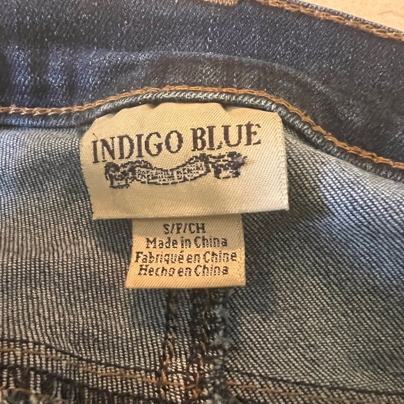 Designer distressed maternity jeans - Picture 2 of 2